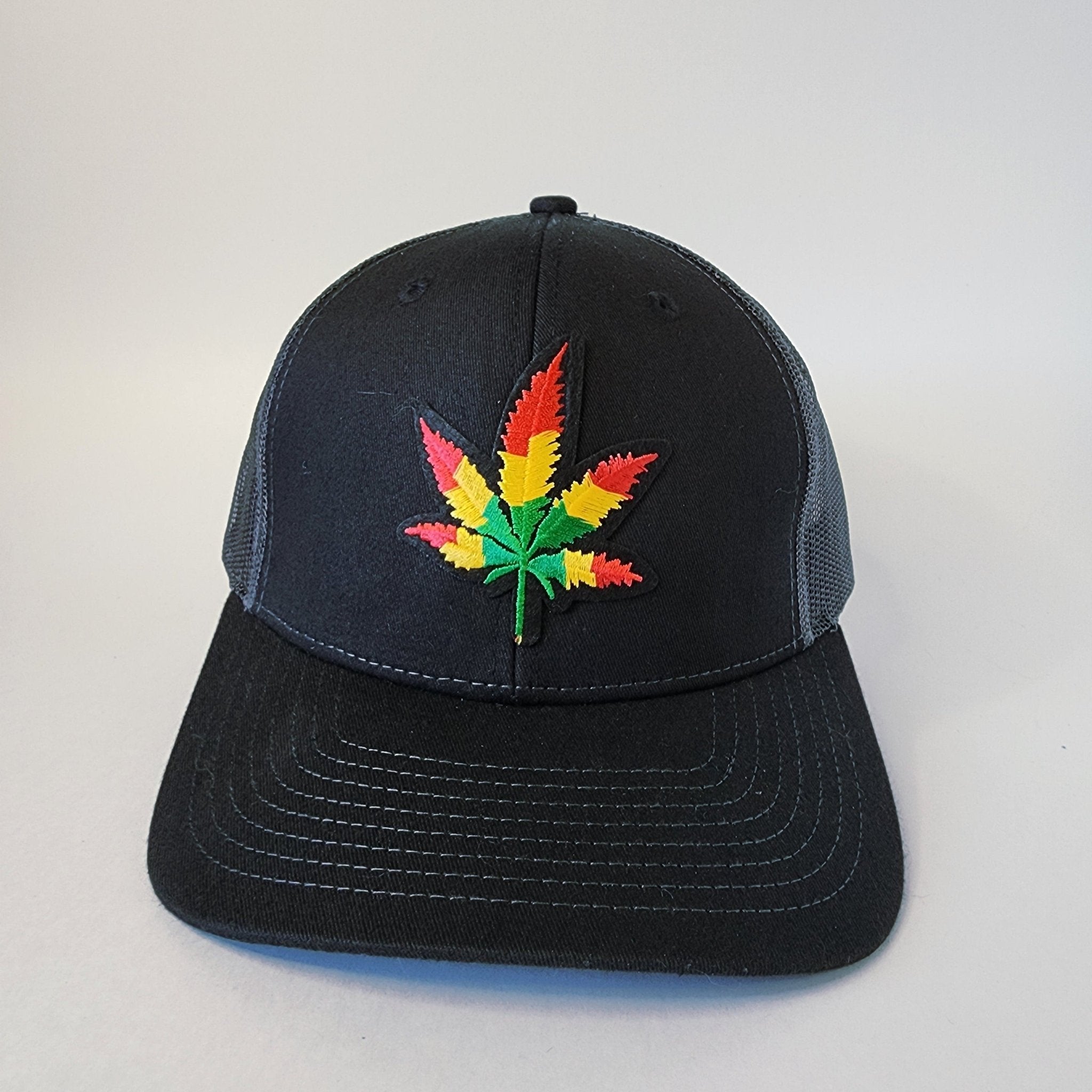 Black and Charcoal Mesh Rastafarian Marijuana Leaf Snapback Hat - The Raveground